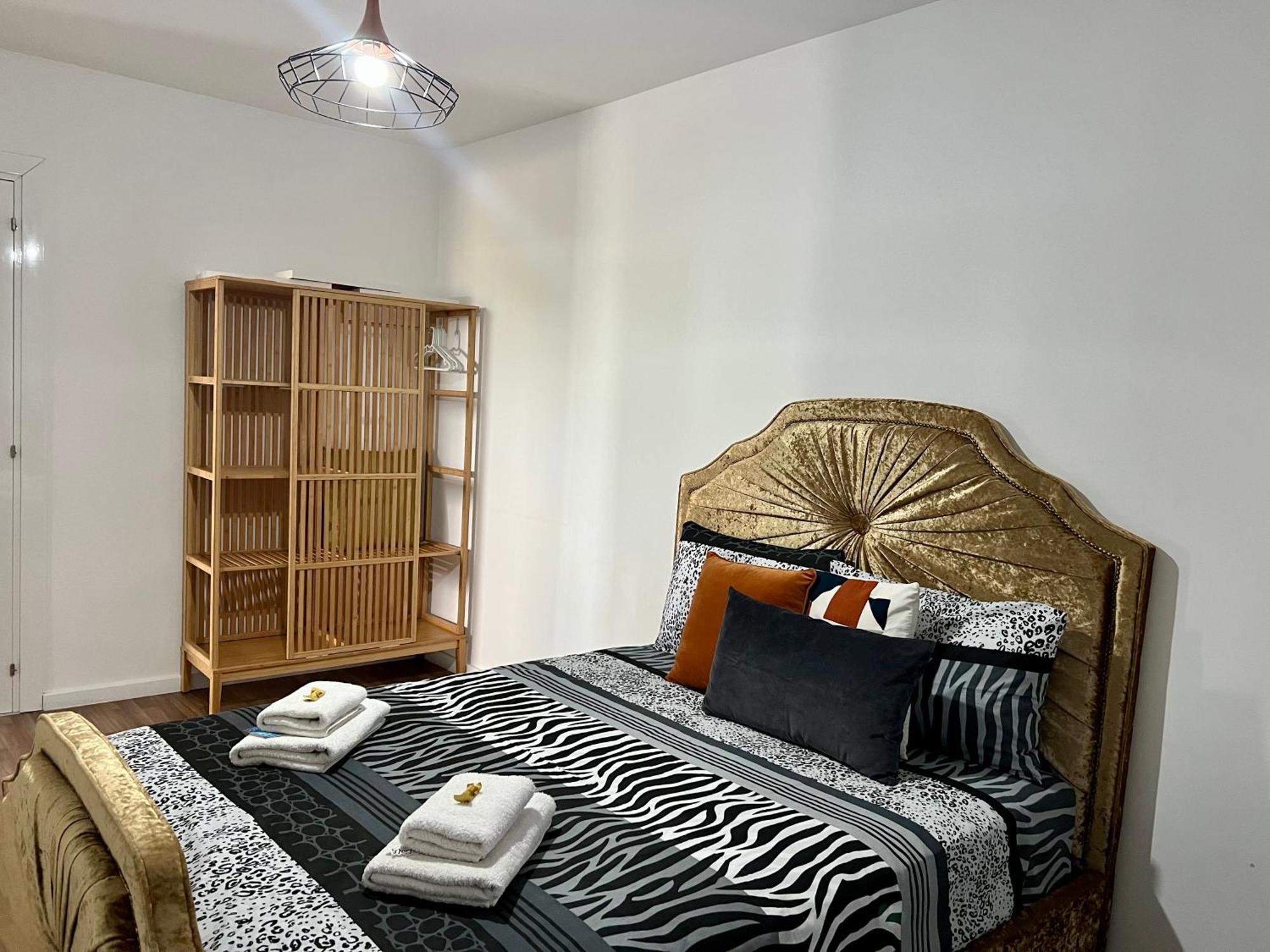 Fat Cow Apartments Larnaca Buitenkant foto