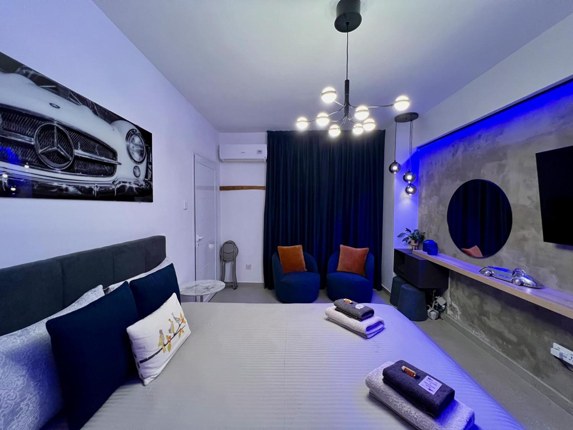 Fat Cow Apartments Larnaca Buitenkant foto